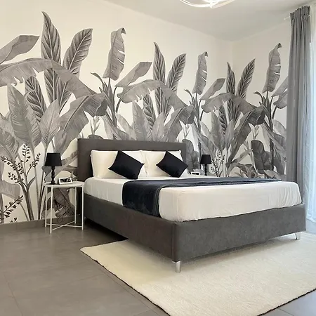 Laura Relais * 博洛尼亚