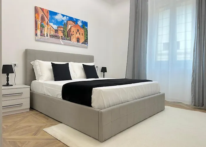 Laura Relais * Bologna